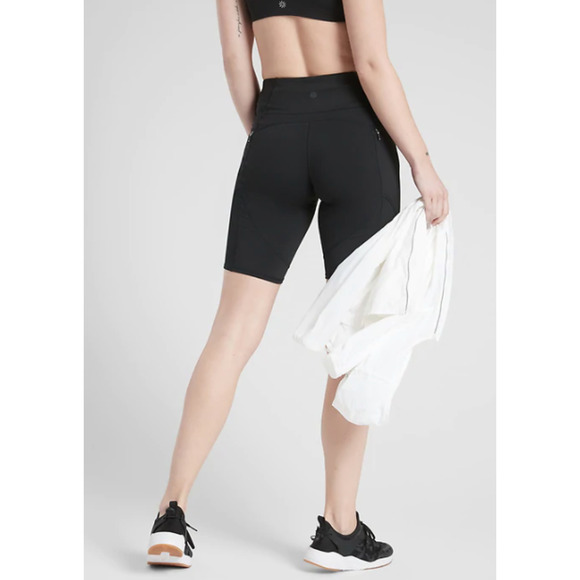 Athleta XXS black Contender 9" Shorts biker knee length zip pocket run gym 00 - Picture 4 of 6